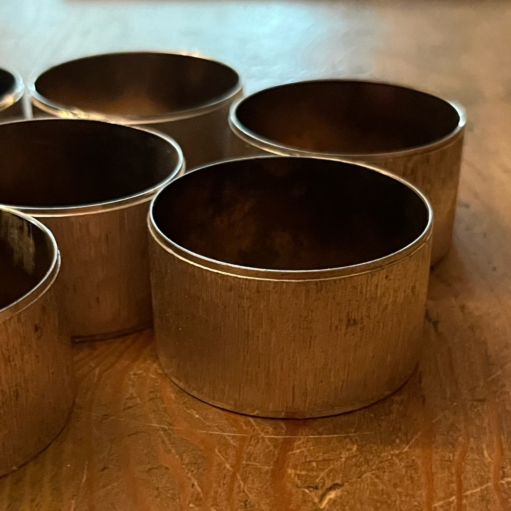 Set of 7 Vintage Brushed Metal Napkin Rings Textured Silver Tone